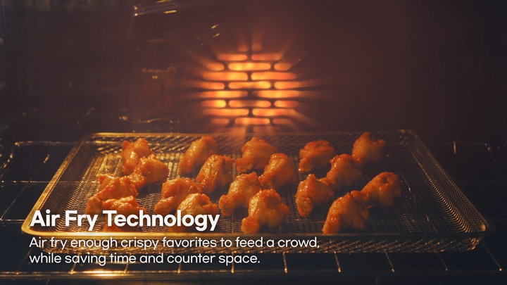 LG range with built-in large-capacity Air Fry function cooking crispy dishes without oil or preheating.