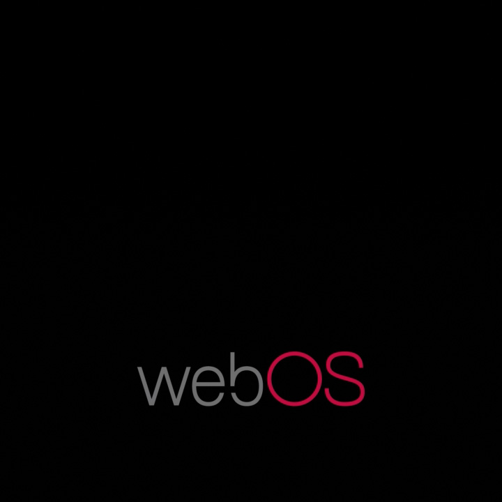 Séquence animée de téléviseur Smart de LG présentant le logo webOS, suivi de la typographie « Regarder », « Lire » et « Découvrir», se terminant par l’écran d’accueil webOS LG présentant des applications et des chaînes de diffusion en continu.