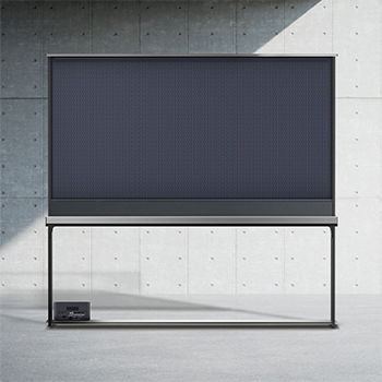 Vue arrière d’une SIGNATURE OLED T de LG avec l’ombre qui se dessiné pour montrer le fond noir et l’arrière d’un boîtier Zero Connect.