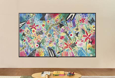 Dans une pièce bien éclairée, l’écran du LG TV affiche une œuvre d’art tout aussi lumineuse, ce qui montre que la luminosité de l’écran est optimisée pour une visualisation dans n’importe quelle lumière.