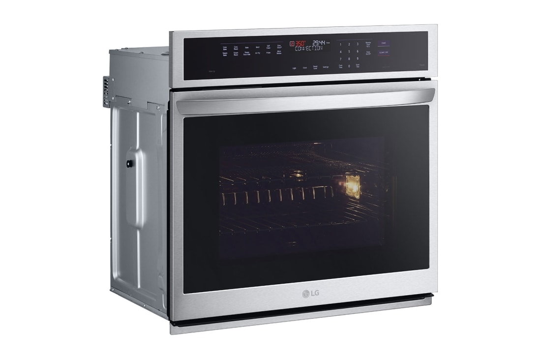Vue latérale du LG Four mural de 4,7 pi³ | Conv. véritable, sous vide à la vapeur, Air Fry, InstaView🅫, SelfClean, EasyClean🅫, intell., acier inox. - WSEP4727F