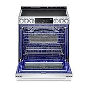 Vue latérale du LG Cuisinière à induction de 6,3 pi³/30 po LG STUDIO | ProBake Conv., Air Sous-Vide, Air Fry, SelfClean, EasyClean🅫, acier inox., encastr. - LSIS6338F