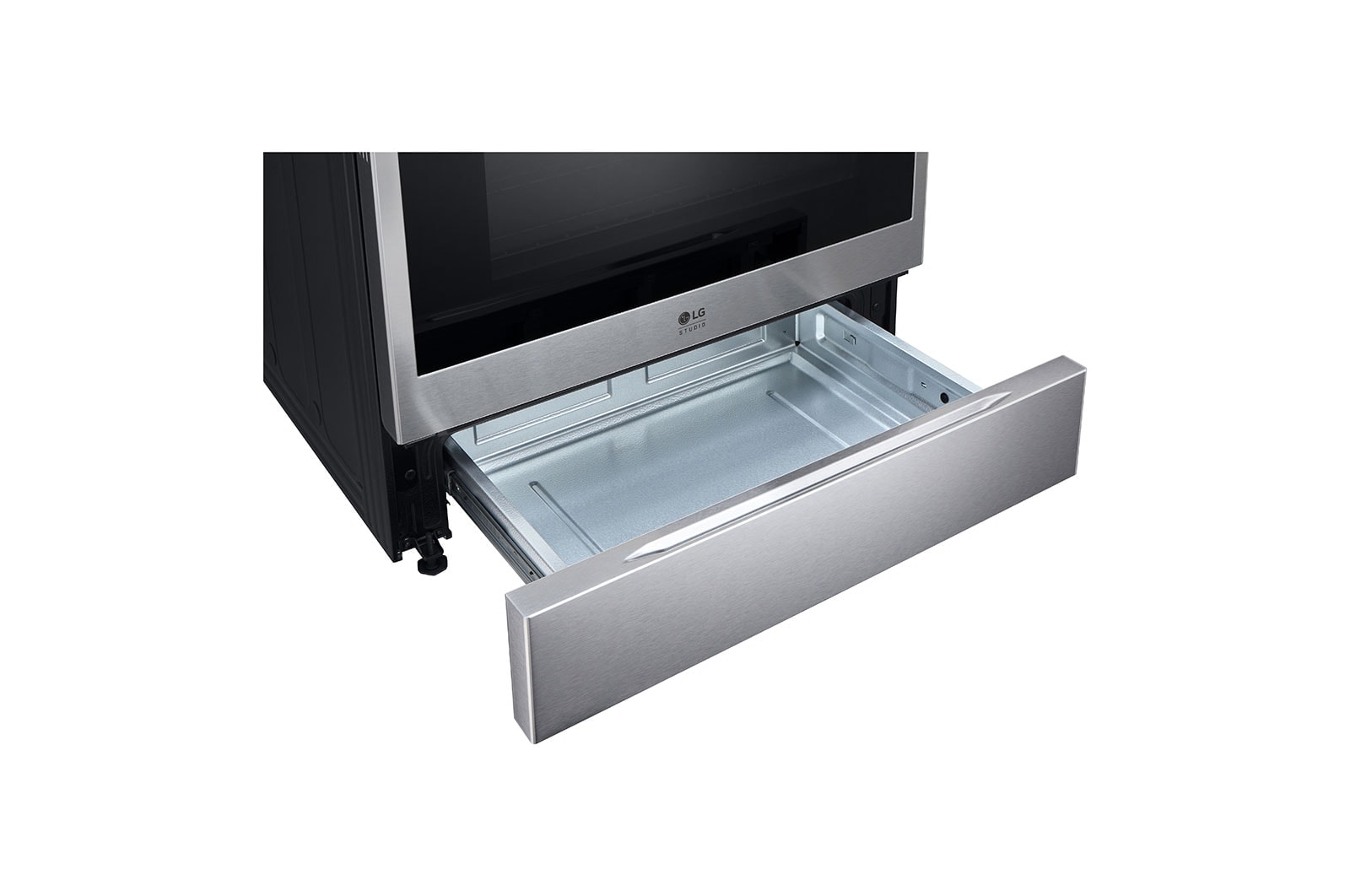 LG Cuisinière à induction de 6,3 pi³/30 po LG STUDIO | ProBake Conv., Air Sous-Vide, Air Fry, SelfClean, EasyClean🅫, acier inox., encastr., LSIS6338F