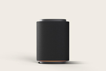 Vue avant du haut-parleur M5 noir du système Sound Suite.