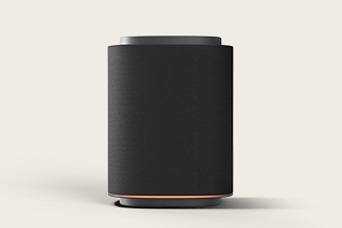 Vue avant du haut-parleur M7 noir du système Sound Suite.