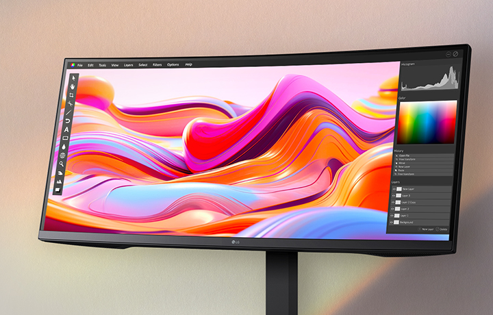 Un moniteur LG ultra-large affichant des images éclatantes d’aurore boréale avec une interface de retouche photo, mettant en valeur la précision des couleurs vives et le niveau de détail en haute résolution.