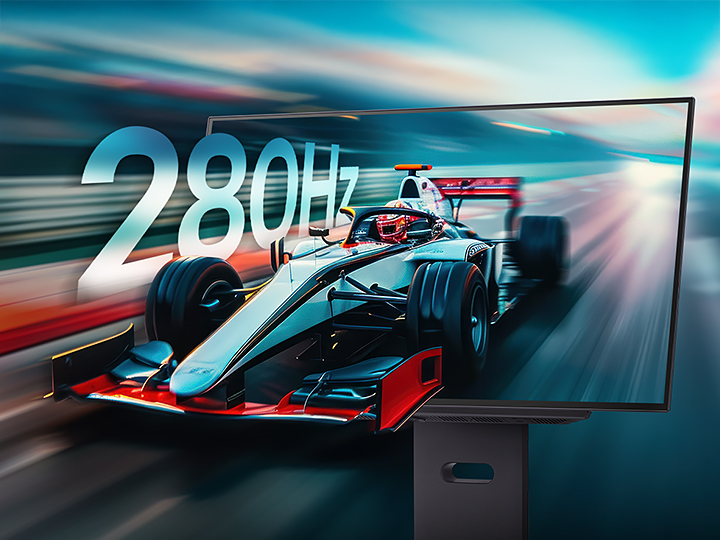 Moniteur de jeu LG UltraGear affichant une voiture de Formule 1 à grande vitesse avec un effet de flou dynamique. Le chiffre ‘280 Hz’ est mis en évidence, soulignant le taux de rafraîchissement ultra-rapide du moniteur. Le moniteur est présenté sous un angle latéral, mettant en avant ses performances et son design orienté vitesse.
