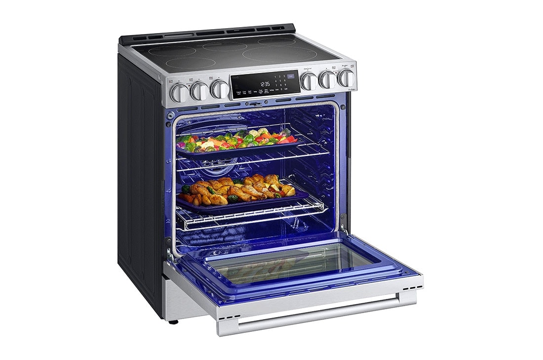 LG Cuisinière élec. de 6,3 pi³/30 po LG STUDIO | ProBake Conv., Air Sous-Vide, Air Fry, SelfClean, EasyClean🅫, intell., acier inox., encastr., LSES6338F