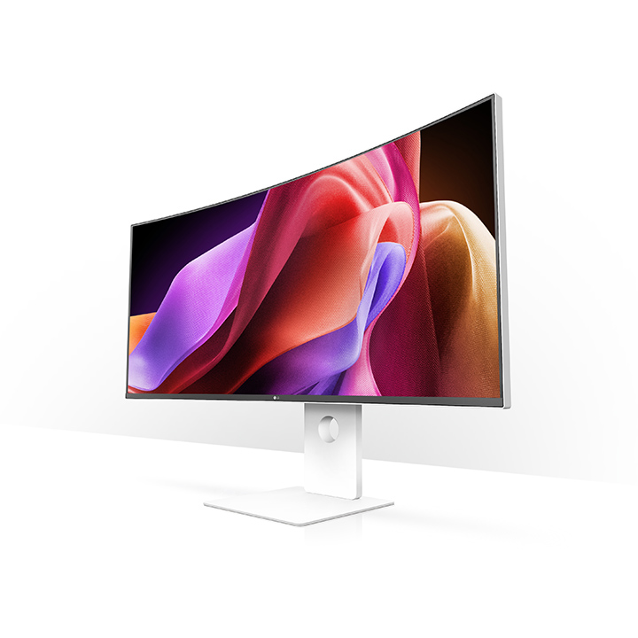 Vue de face du moniteur UltraFine avec son image de remplissage à l’écran.