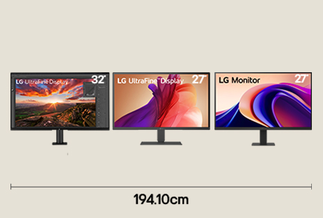 Configuration triple écran avec écrans 32 po UHD, 27 po 4K et 27 po QHD pour un flux de travail de développement avancé, avec une largeur de bureau de 194,10 cm