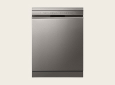 LG DF355FP غسالة أطباق قائمة بذاتها بواجهة من الستانلس ستيل ولوحة تحكم علوية، عرض أمامي.