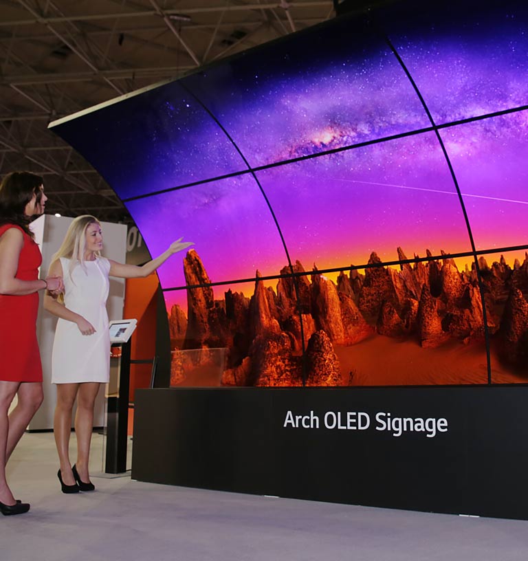 شاشة OLED 55 بوصة مقوسة ذات مشاهدة فردية