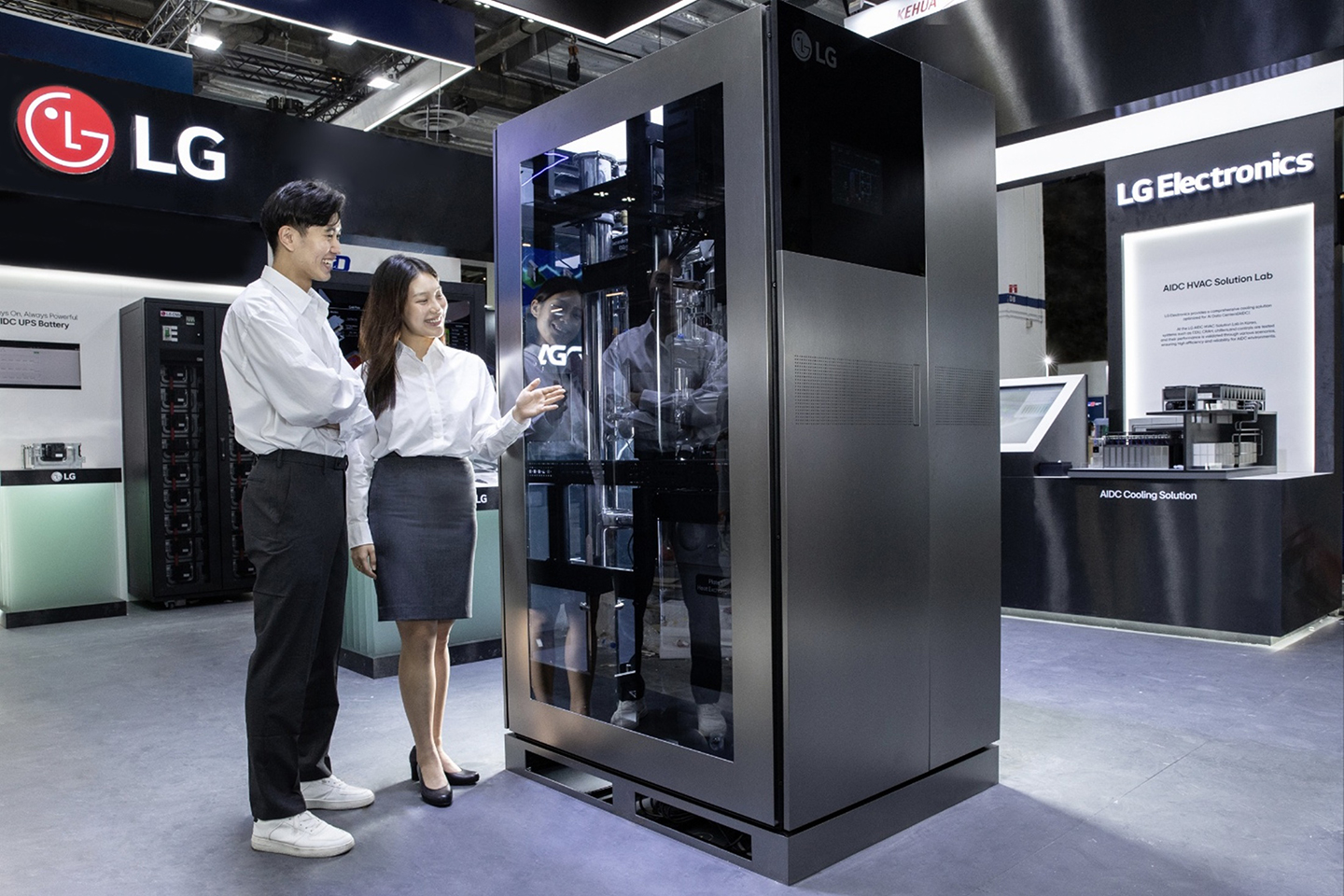 LG Showcases Integrated Data Center Solutions at Data Center World Asia 2025