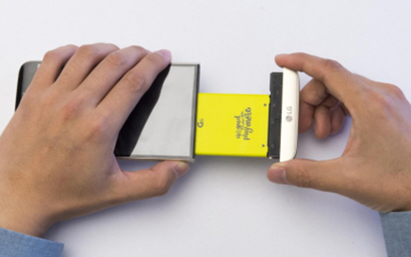 A PEEK INSIDE LG G5
