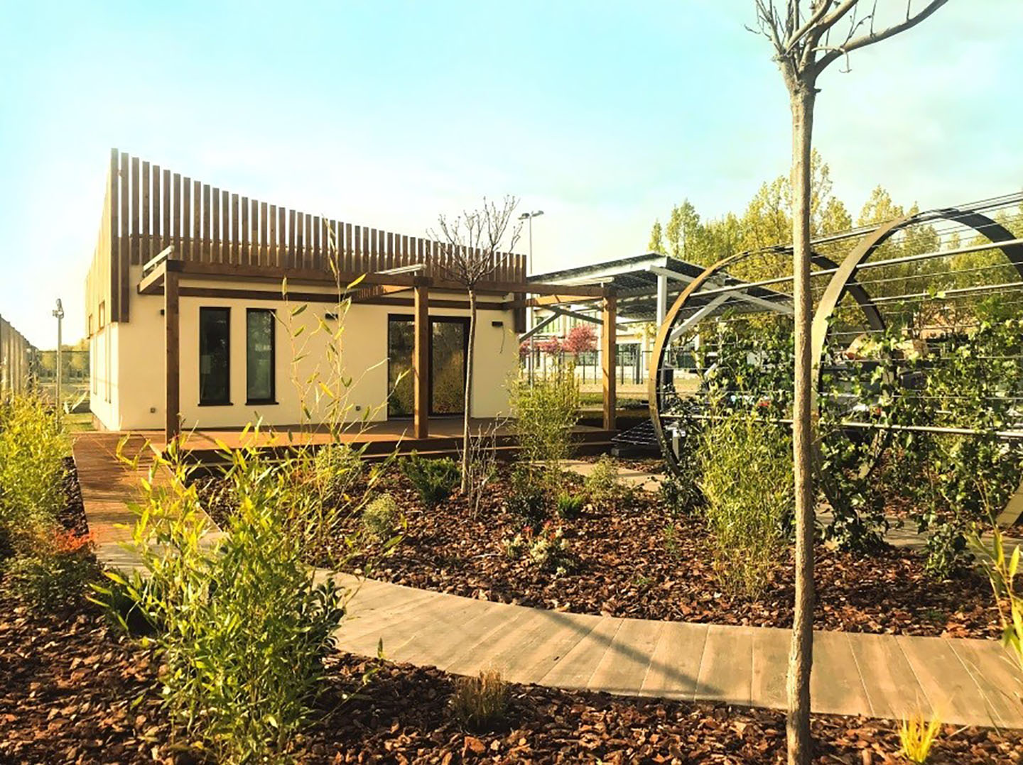 An outside view of LG LG Hanok ThinQ & Passivhaus