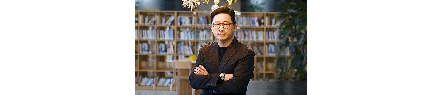 Hwang Sung-gyul, head of the Design Management Center at LG Electronics posing for a photo