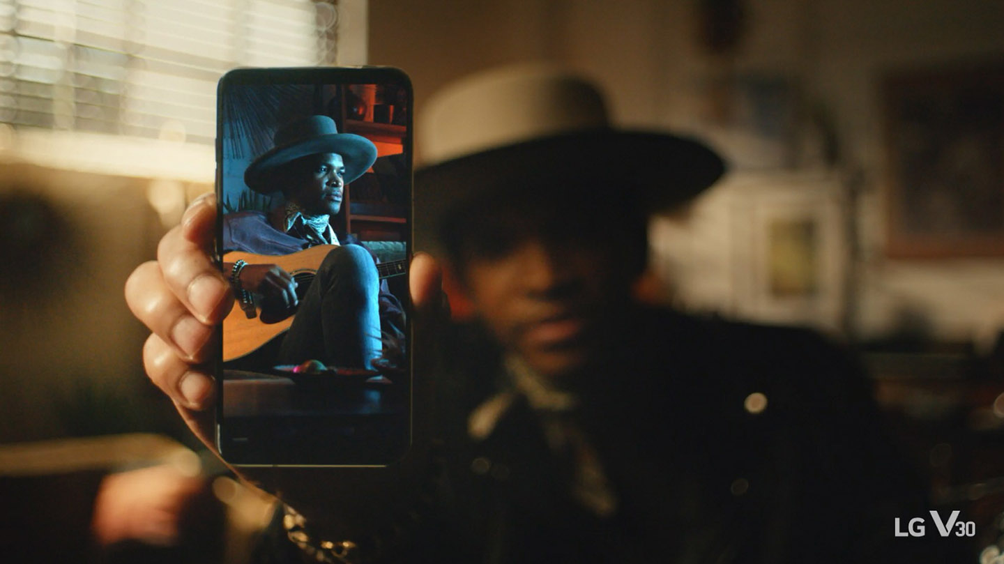 LG V30 VIDEO SERIES “THIS IS REAL” CELEBRATES STAYING TRUE TO ONESELF