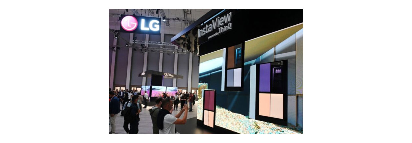 LG MoodUP refrigerators showcased at LG Booth during IFA 2022