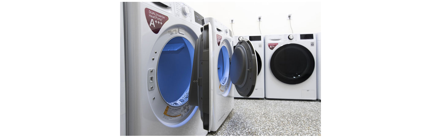 The washers and dryers donated by LG Greece to the Multipurpose Homeless Center which shorten the time spent on doing laundry thanks to advanced features.