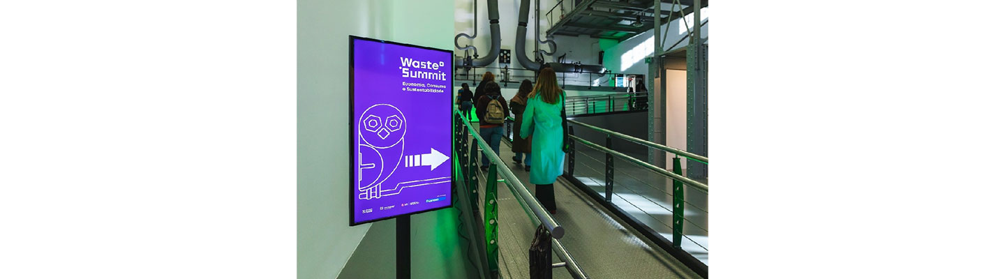 People making their way to the Waste Summit.