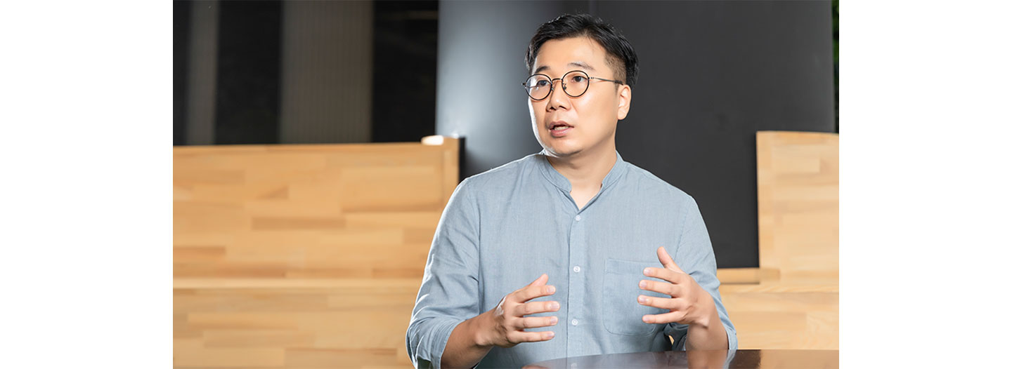 Lee Kun-woo, lead of LG EI Task