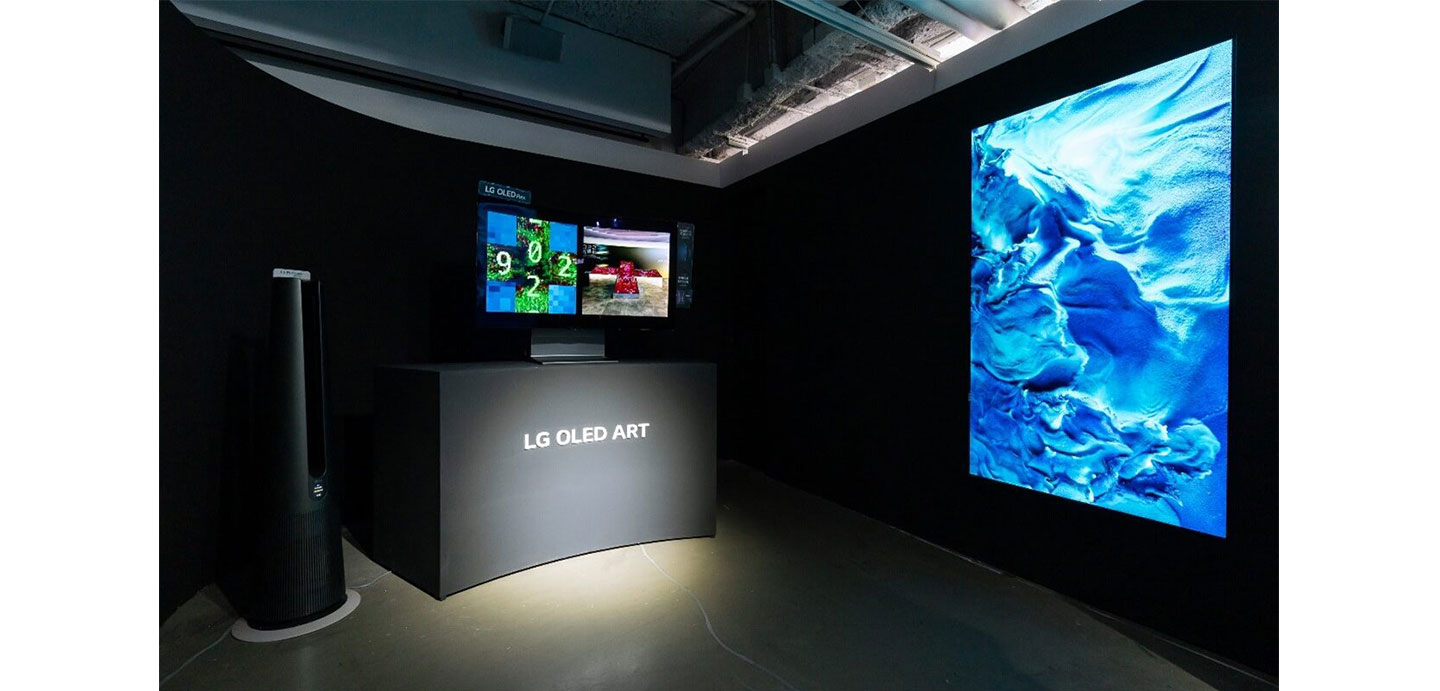LG OLED Flex at Digital Art Fair Xperience Hong Kong displaying an artwork