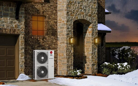 A house with LG Therma V installed outside.