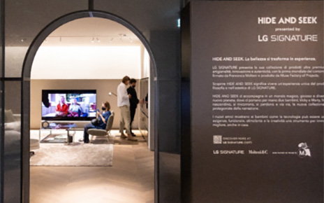 The entrance of the booth presented by LG SIGNATURE