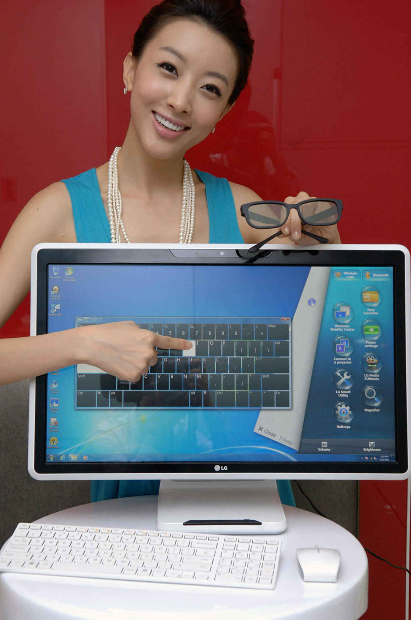 ALL-IN-ONE PC