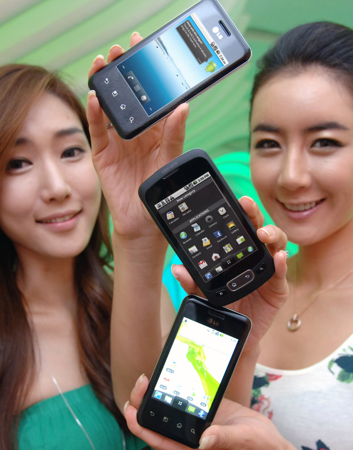 LG OPTIMUS ONE AND LG OPTIMUS CHIC