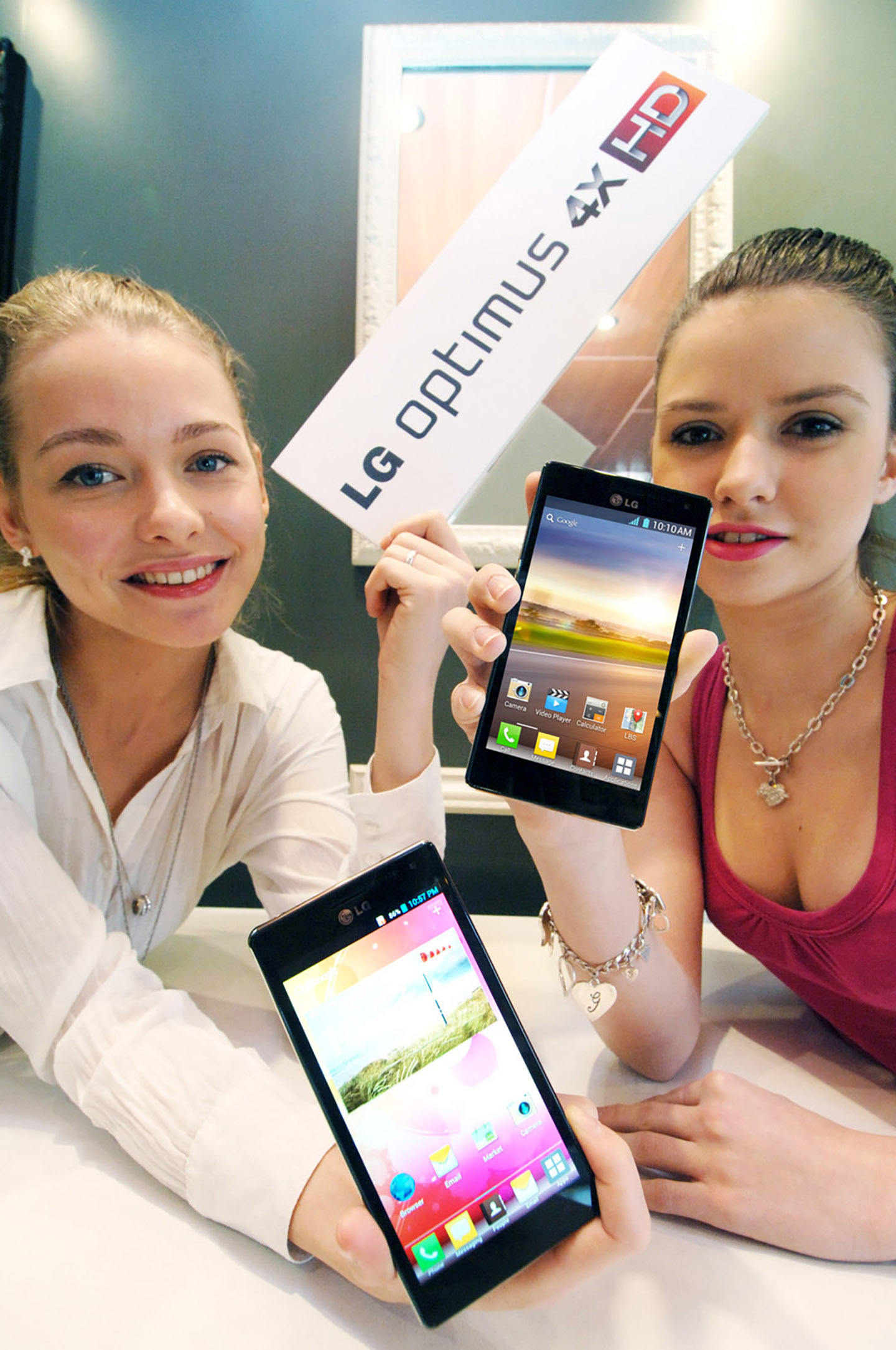 LG QUAD-CORE SMARTPHONE
