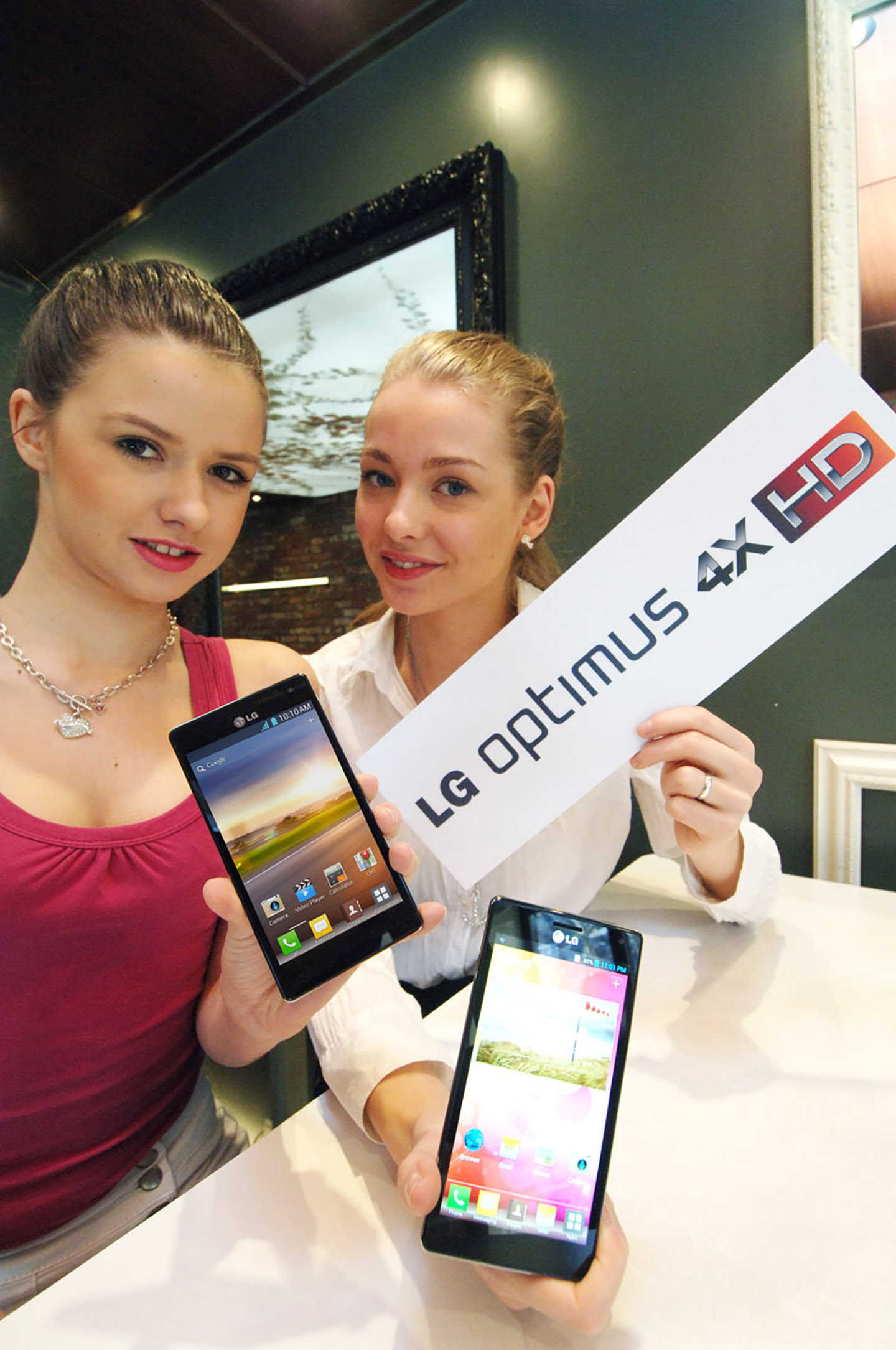 LG QUAD-CORE SMARTPHONE