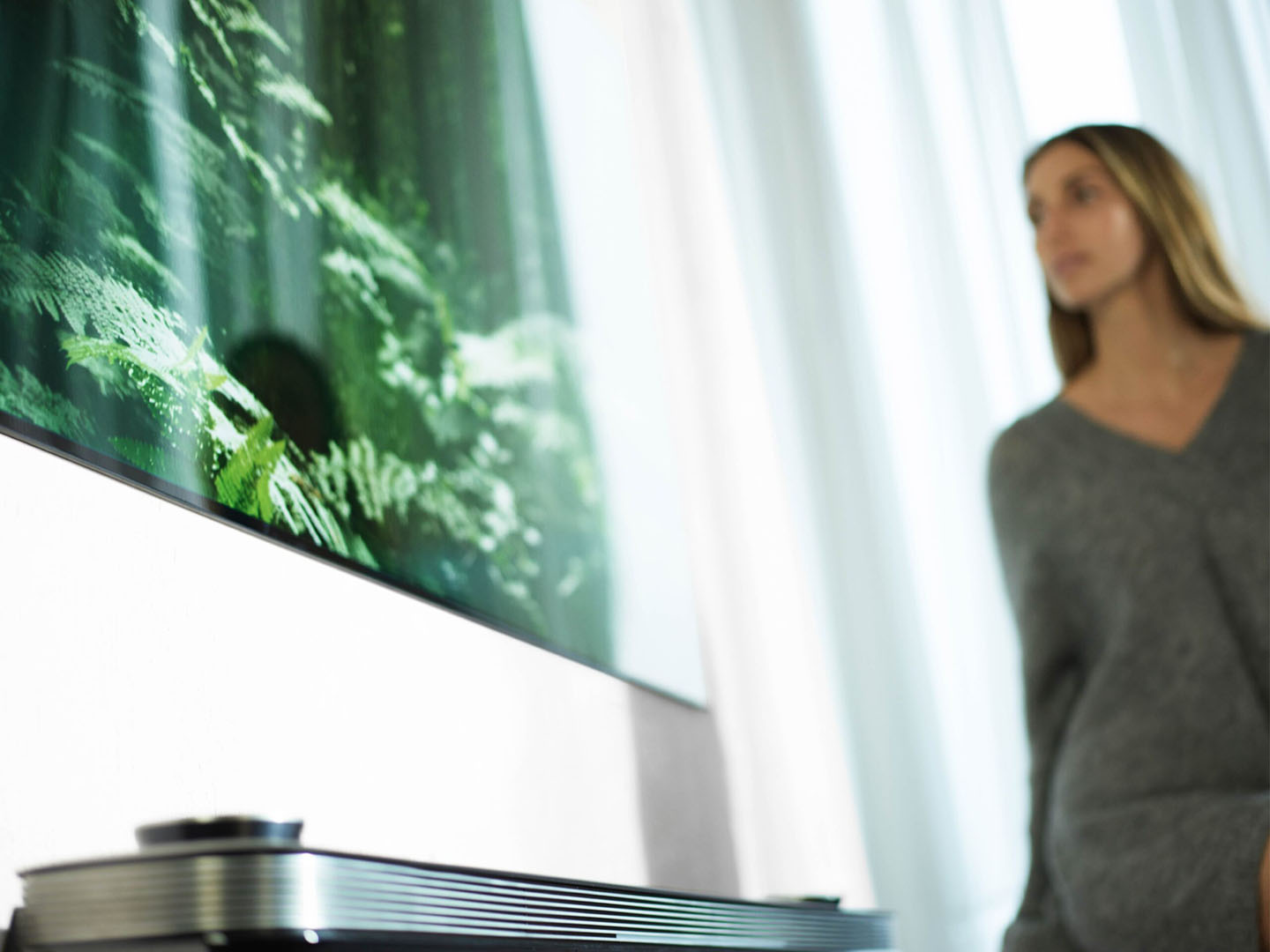LG SIGNATURE OLED TV W (MODEL W7)