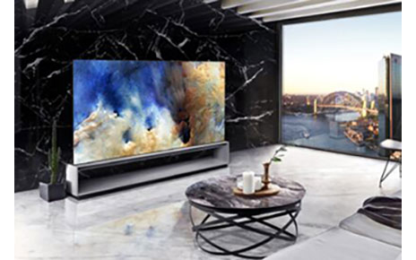A dynamic, contemporary living space oozing with sophistication thanks to the LG SIGNATURE OLED 8K set against an opposing slab of Spanish Marquina Black marble, the perfect backdrop for the OLED TV's SELF-LIT pixels to deliver richest colors and deepest blacks.