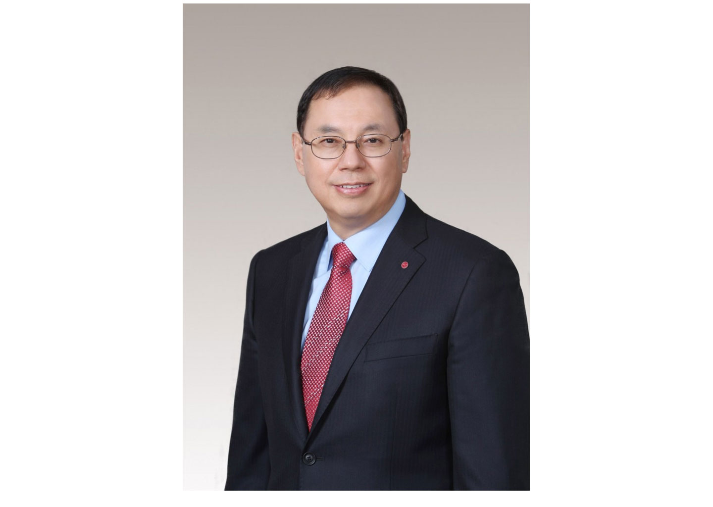 A headshot of chief executive officer LG Electronics, Jo Seong-Jin.