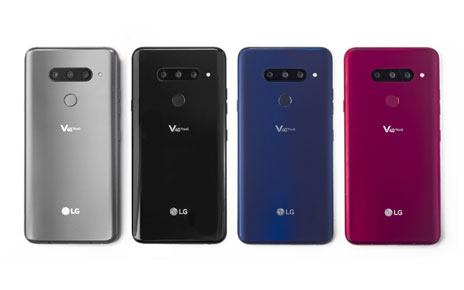 The rear view of the LG V40 ThinQ in New Platinum Gray, New Aurora Black, New Moroccan Blue and Carmine Red, side-by-side