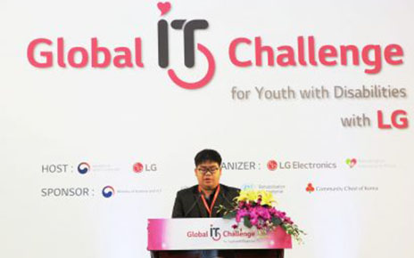LG HELPING CHALLENGED TEENS DREAM BIGGER DREAMS IN TECH