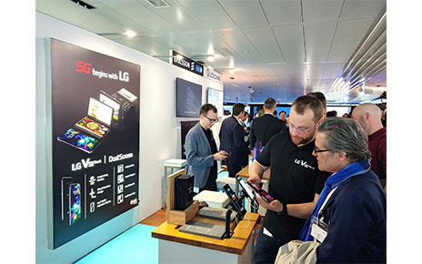 People are looking the LG V50 ThinQ 5G, which will be released in Swisscom retail stores