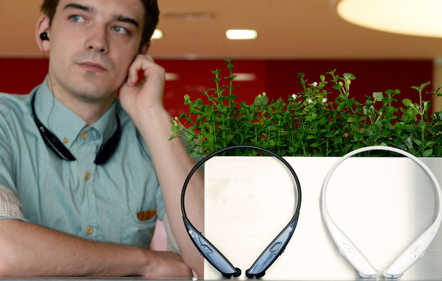 LG RELEASES LATEST TONE ULTRA™ IN BEST-SELLING BLUETOOTH HEADSET SERIES