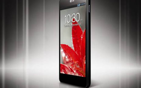 LG SMARTPHONE DESIGNER: “LG CHOCOLATE, PRADA DNA LIVES ON IN OPTIMUS G”
