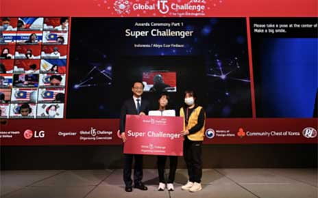 Abiyu Ezar Firdausi from Indonesia awarded as the Super Challenger in the 2022 GITC through livestream.