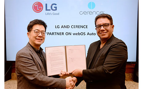 Dr. I.P. Park, president and CTO of LG Electronics, shakes hands with Sanjay Dhawan, CEO of Cerence, to begin their partnership for new state-of-the-art in-car experiences