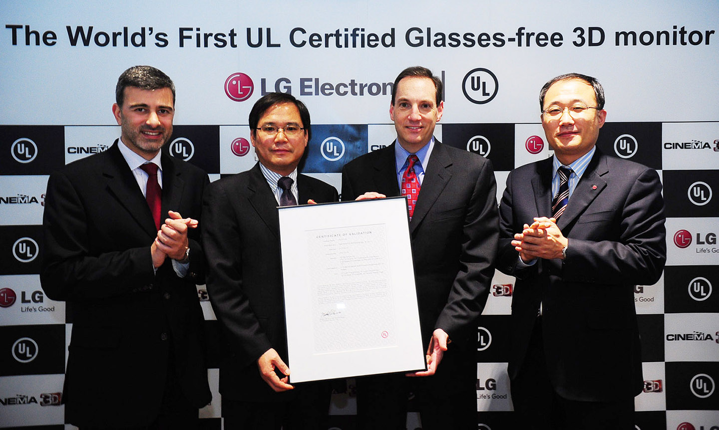 LG’S GLASSES-FREE CINEMA 3D MONITOR CERTIFIED BY UNDERWRITERS LABORATORIES