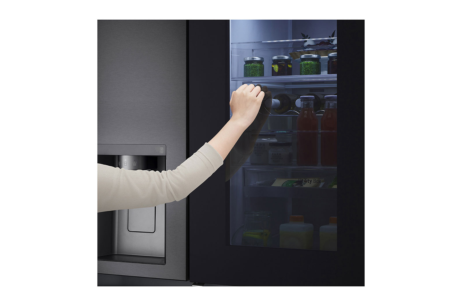 LG 23.8 Cu. Ft. InstaView Side-by-Side Refrigerator with Ice & Water Dispenser, RVS-X238MC