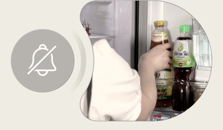 Press and hold ‘Cleaning Time’ to turn off the notification, then show you removing food from the fridge and cleaning.