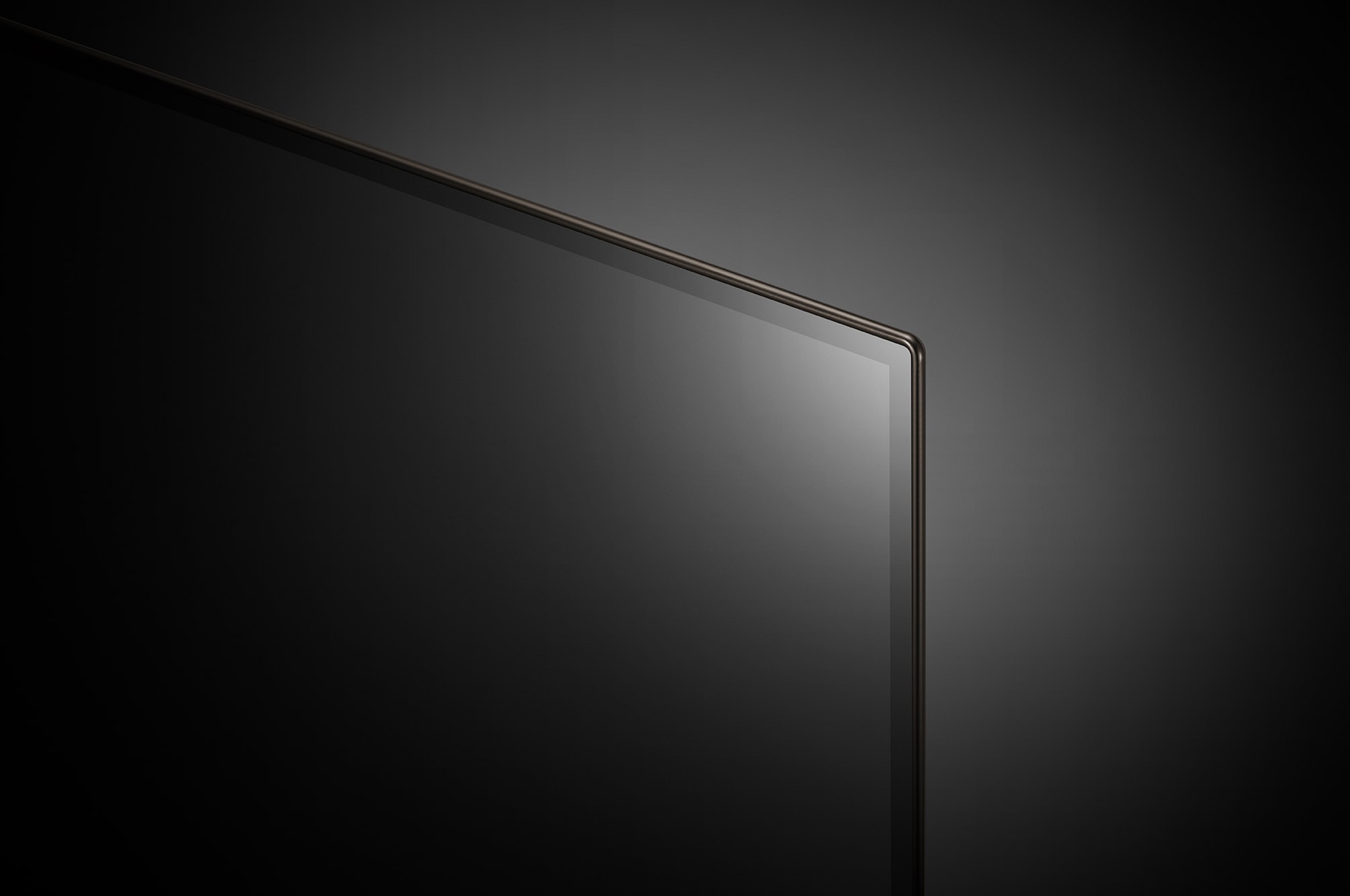 Close-up of the top edge