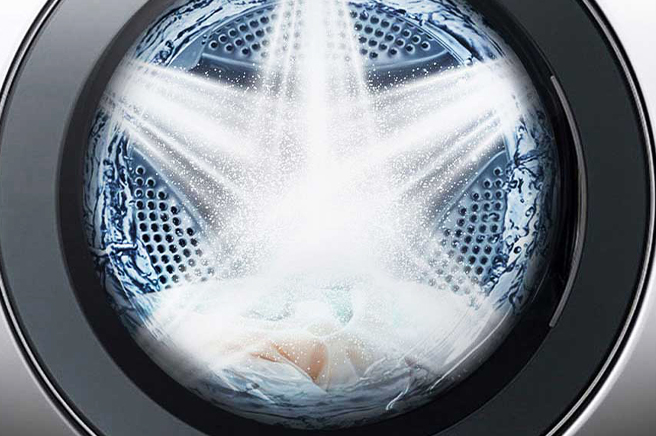 This is an image of water coming out of the washing machine in 5 directions.	